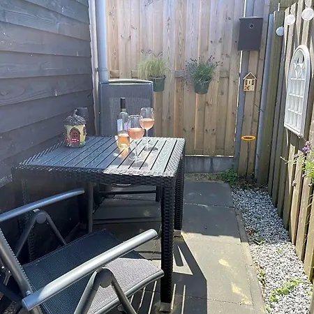 Bed & Breakfast Bed & Bike Gasthuus Texel 3*